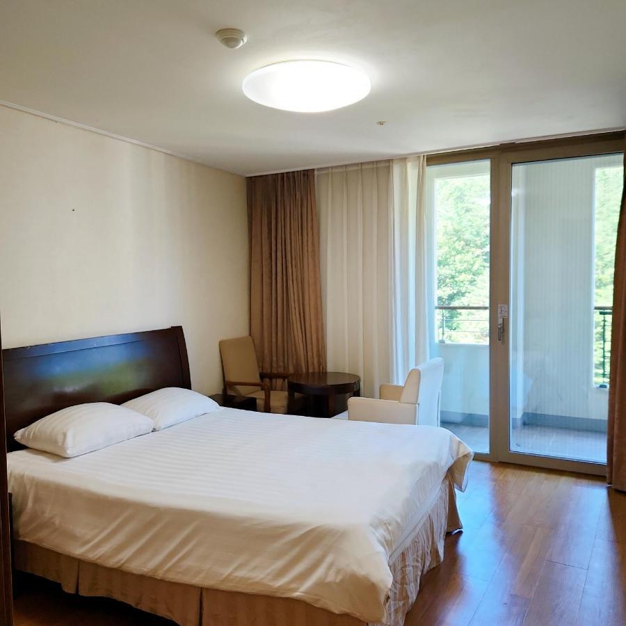 Jeongseon Mayhills Resort Zewnętrze zdjęcie
