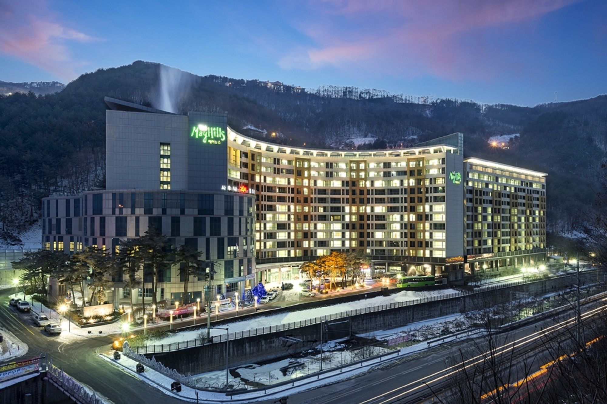 Jeongseon Mayhills Resort Zewnętrze zdjęcie
